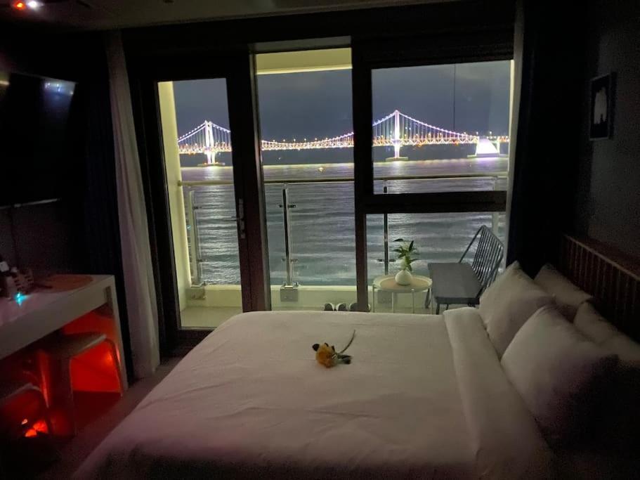 Appartement Gwangan-Ri Grand Terrace Ocean View à Busan Extérieur photo